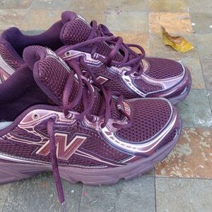 New Balance Women's Purple Athletic Shoes